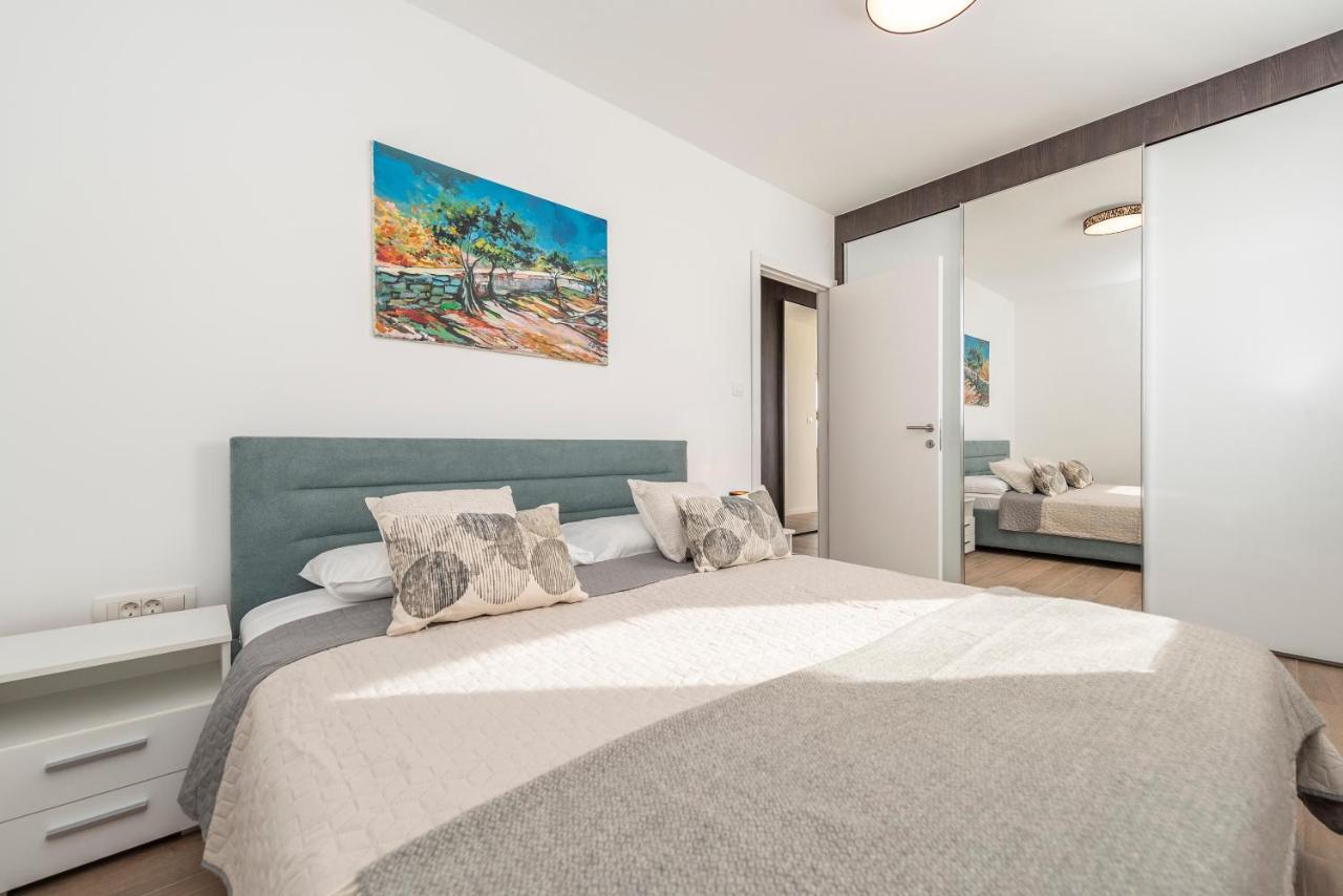 Mediteran Luxury Penthouse With Jacuzzi Mandre Luaran gambar